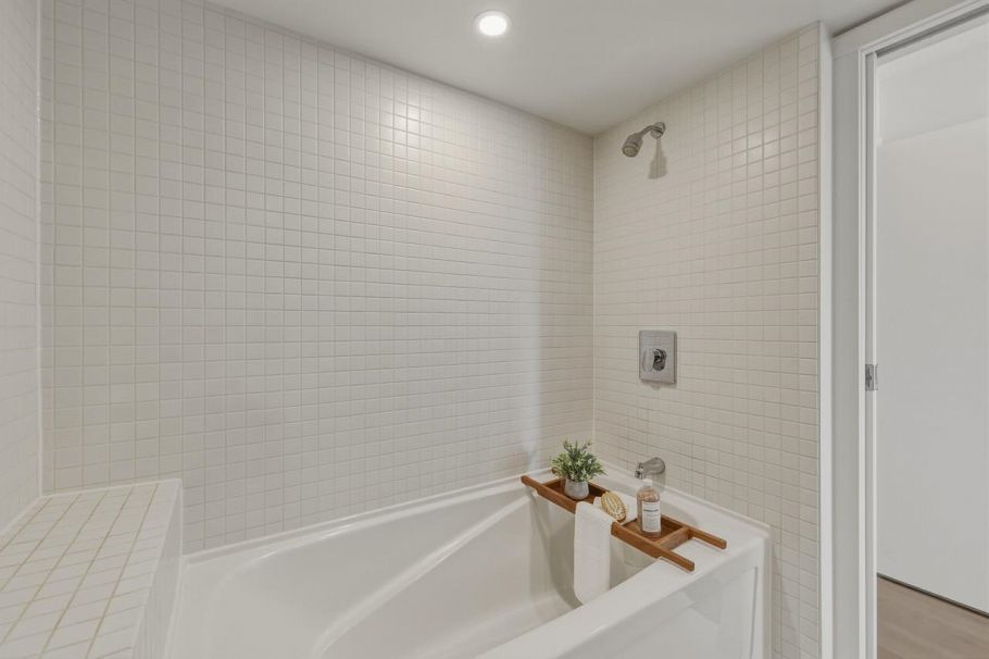 404 2768 Cranberry Drive Vancouver, BC - 28