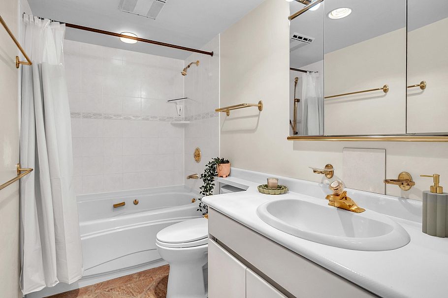 401 1718 Nelson Street Vancouver, BC - 12