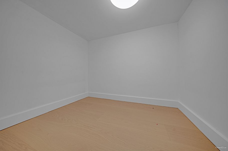 2658 Waterloo Street Vancouver, BC - 29