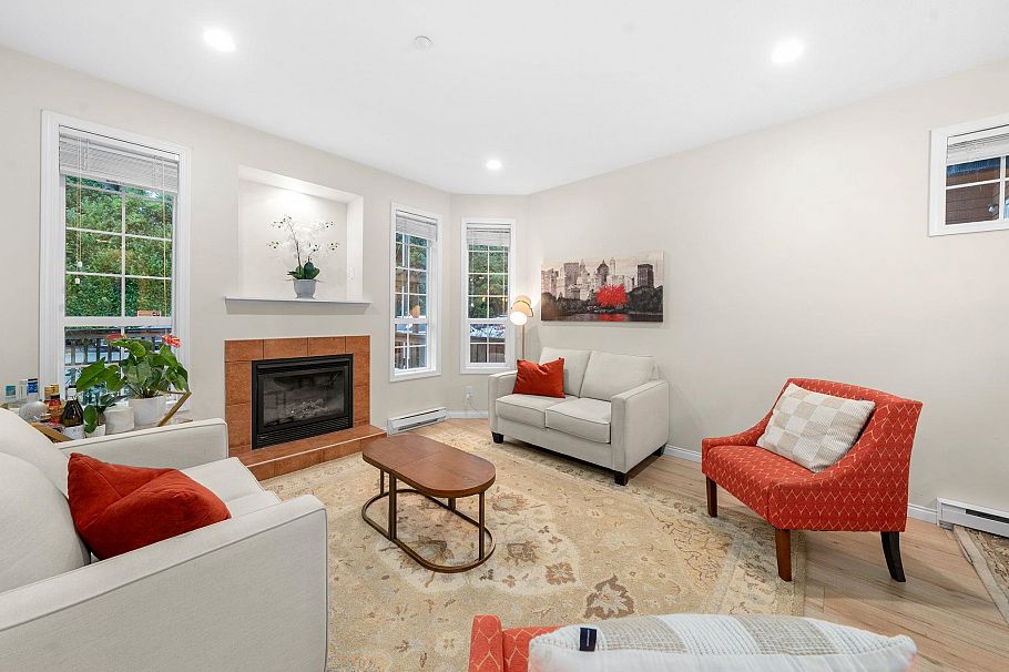 1263 W 16th Street North Vancouver, BC - 3