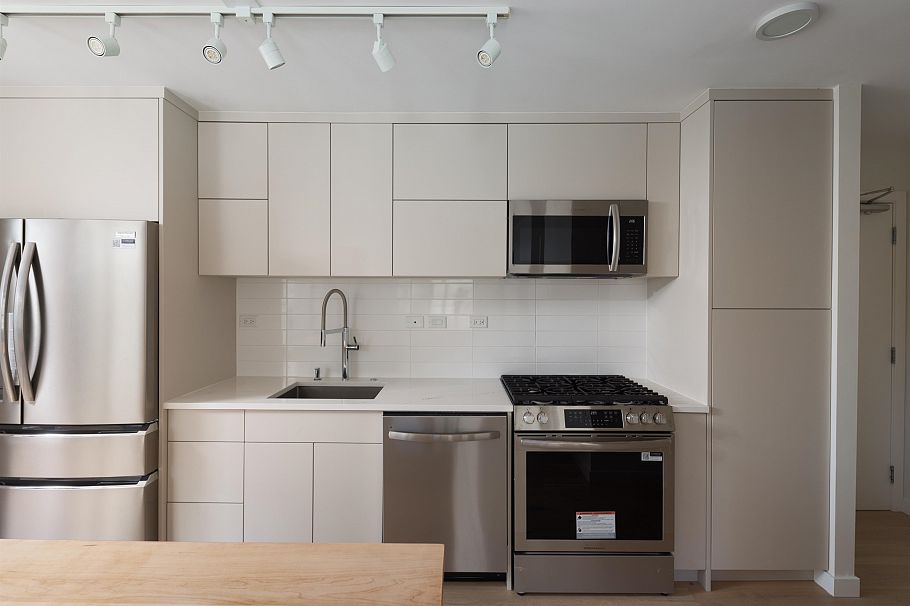 1403 989 Beatty Street Vancouver, BC - 3