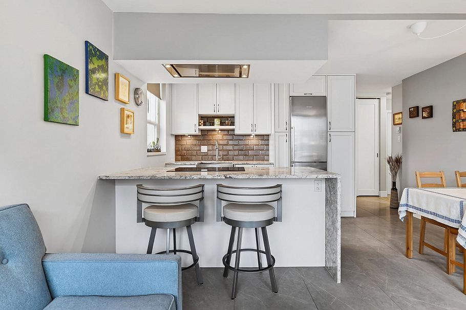 402 1100 Harwood Street Vancouver, BC - 5