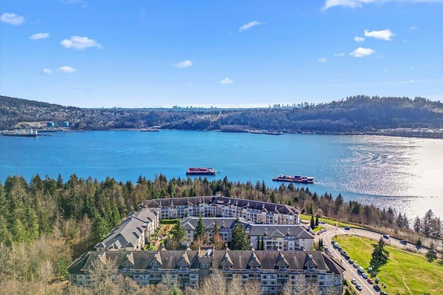 211 3600 Windcrest Drive North Vancouver, BC - 28