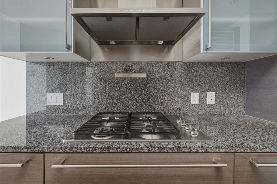 2206 1111 Alberni Street Vancouver, BC - 10