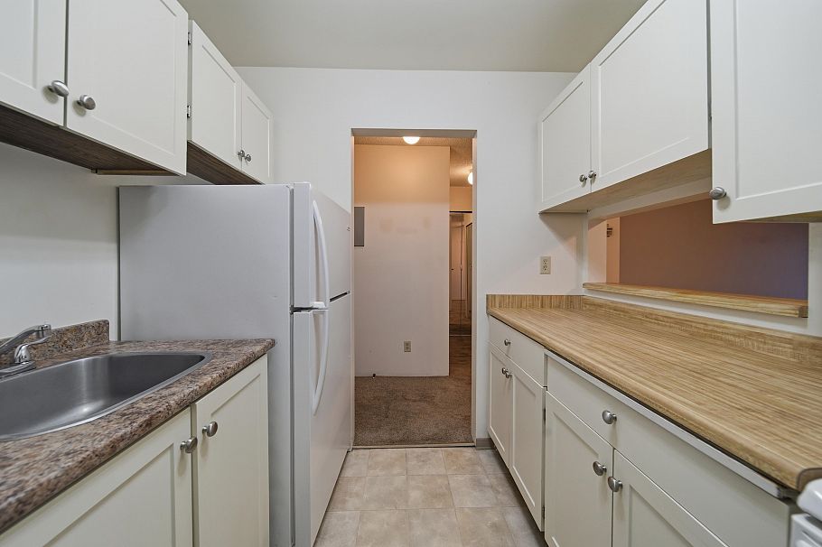 207 3663 W 16 Avenue Vancouver, BC - 22