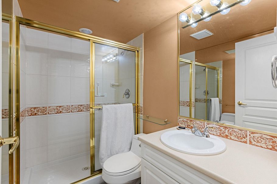 1188 Strathaven Drive North Vancouver, BC - 28