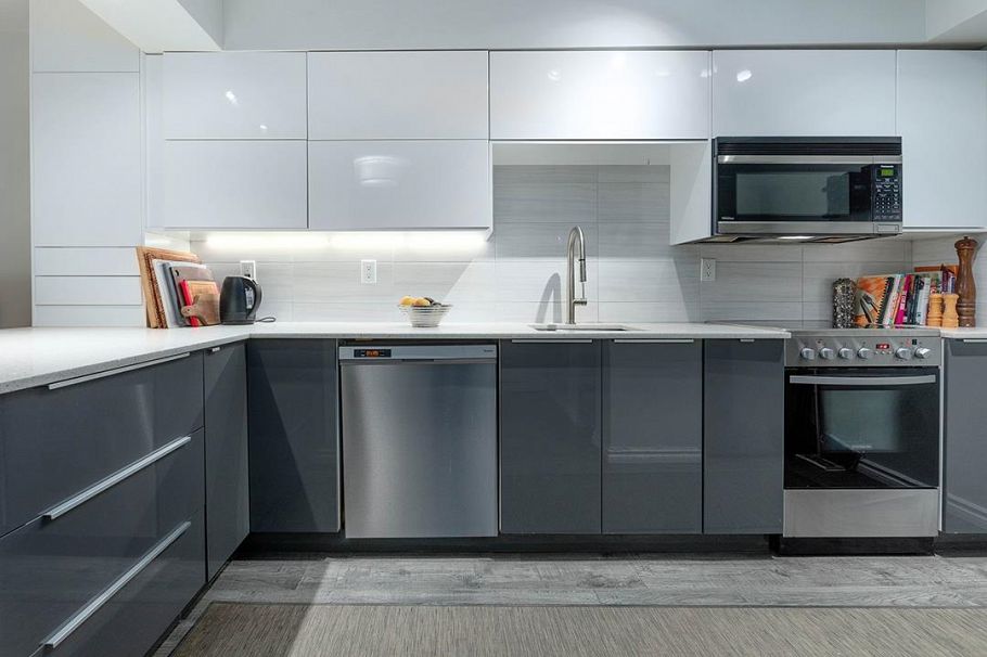 102 3981 Fraser Street Vancouver, BC - 1