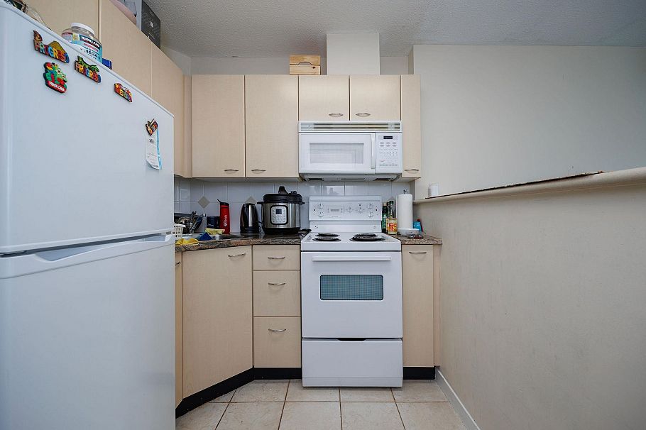 809 1331 Alberni Street Vancouver, BC - 5