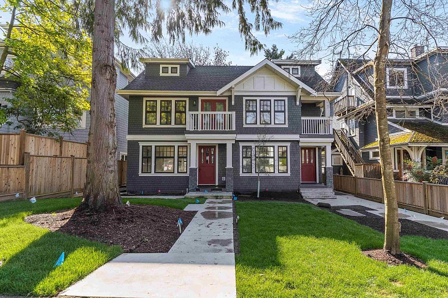 2570 W 2nd Avenue Vancouver, BC - 1