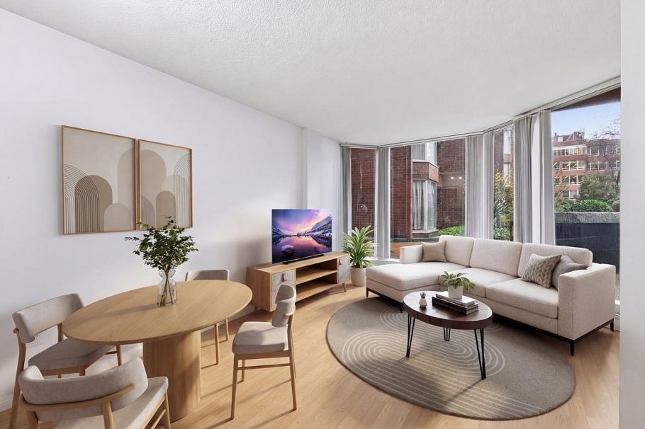 116 950 Drake Street Vancouver, BC - 1