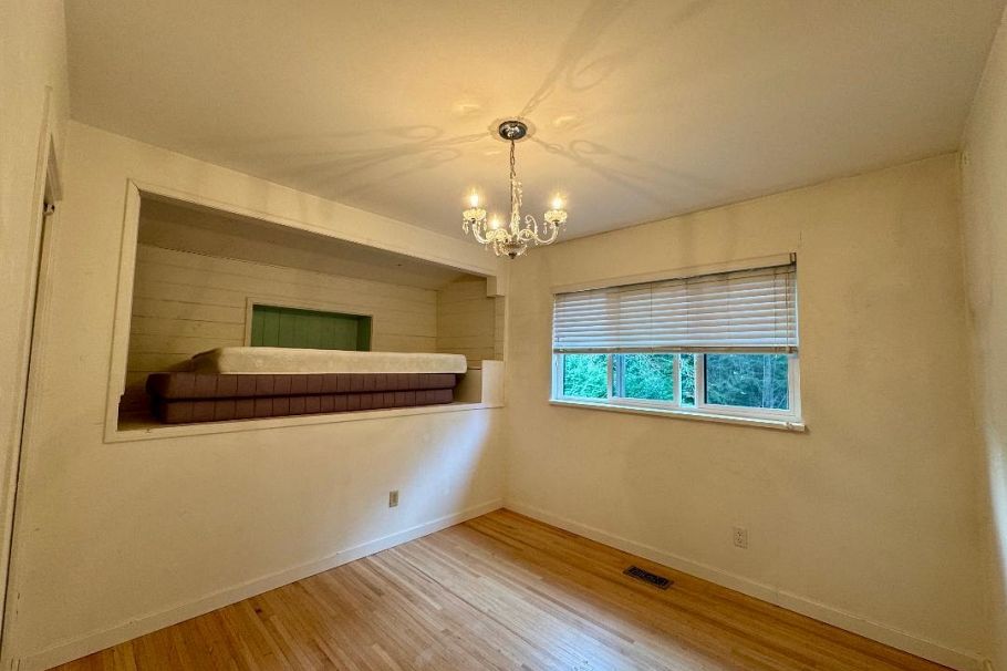 5257 Sonora Drive North Vancouver, BC - 11