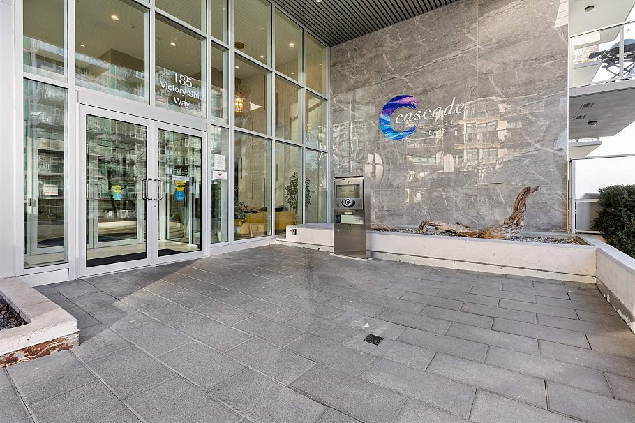 409 185 Victory Ship Way North Vancouver, BC - 28