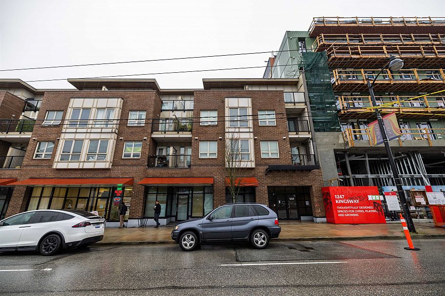 312 1239 Kingsway Street Vancouver, BC - 1