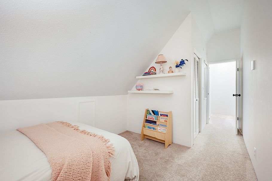 195 W 13th Avenue Vancouver, BC - 22