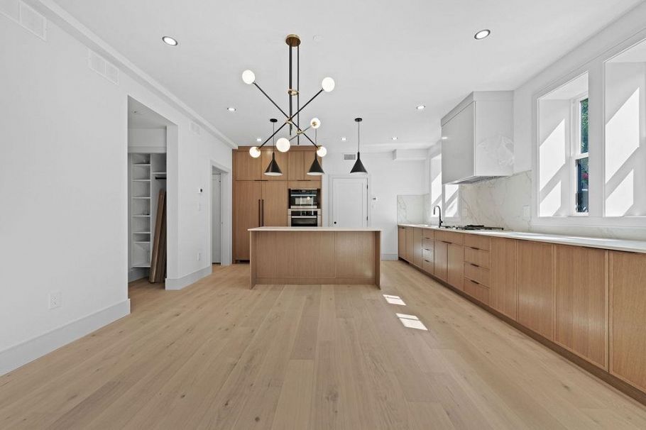 6851 Cypress Street Vancouver, BC - 3