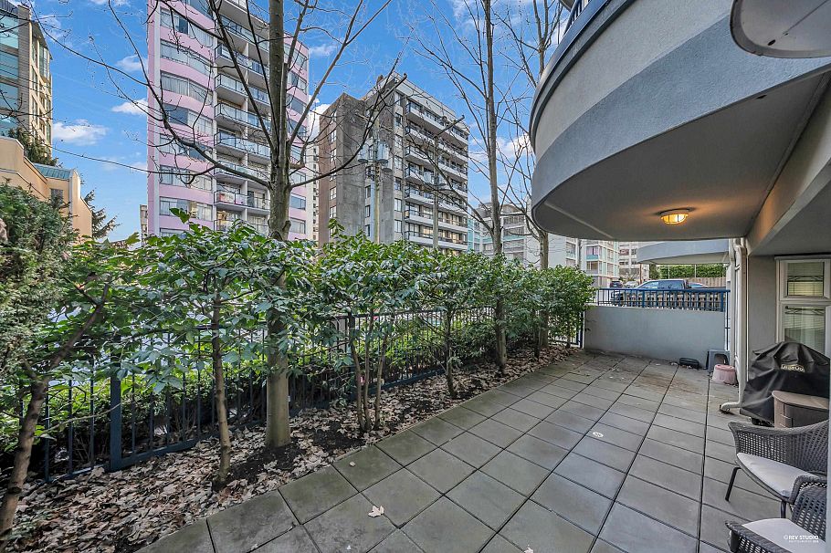 101 1924 Comox Street Vancouver, BC - 24