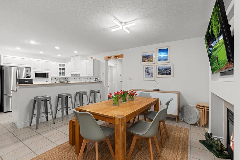 1188 Strathaven Drive North Vancouver, BC - 8