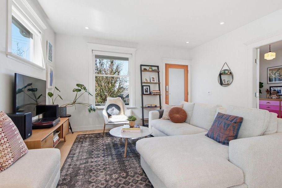 2224 Victoria Drive Vancouver, BC - 5