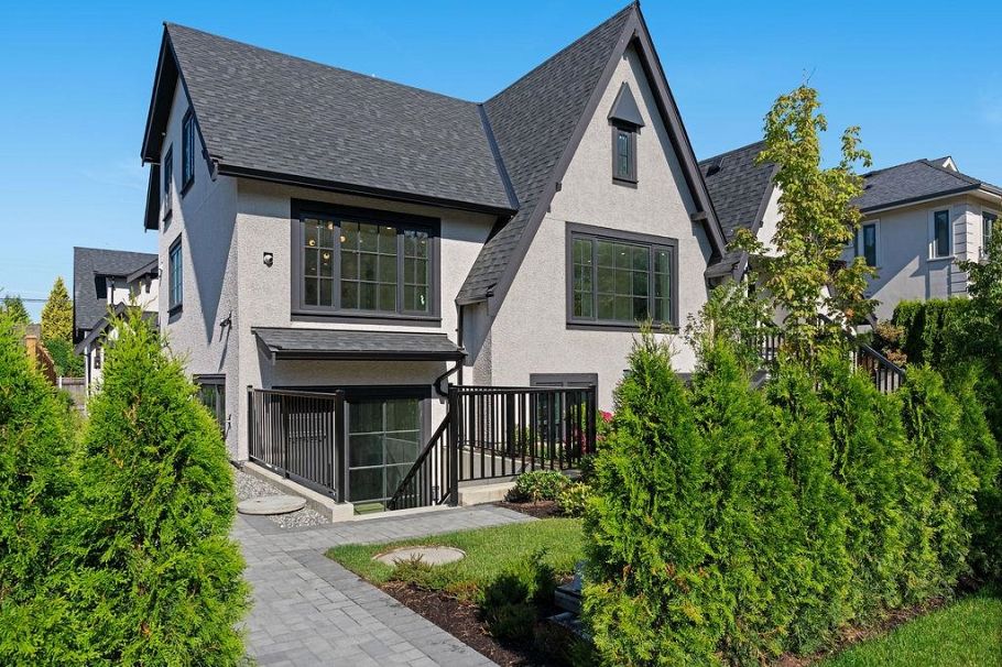 6851 Cypress Street Vancouver, BC - 1