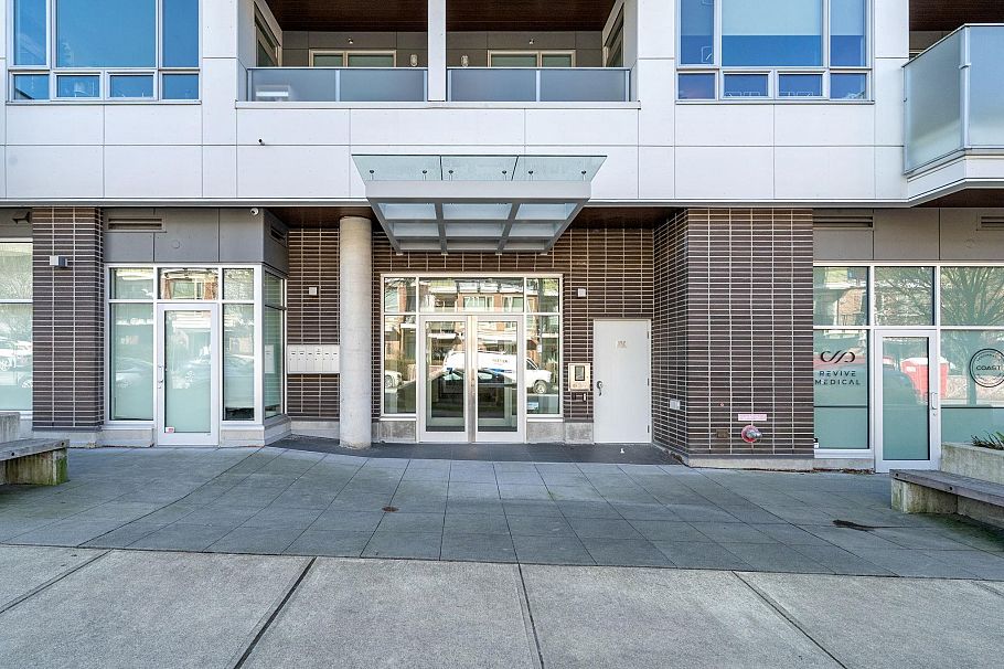 208 711 W 14th Street North Vancouver, BC - 6