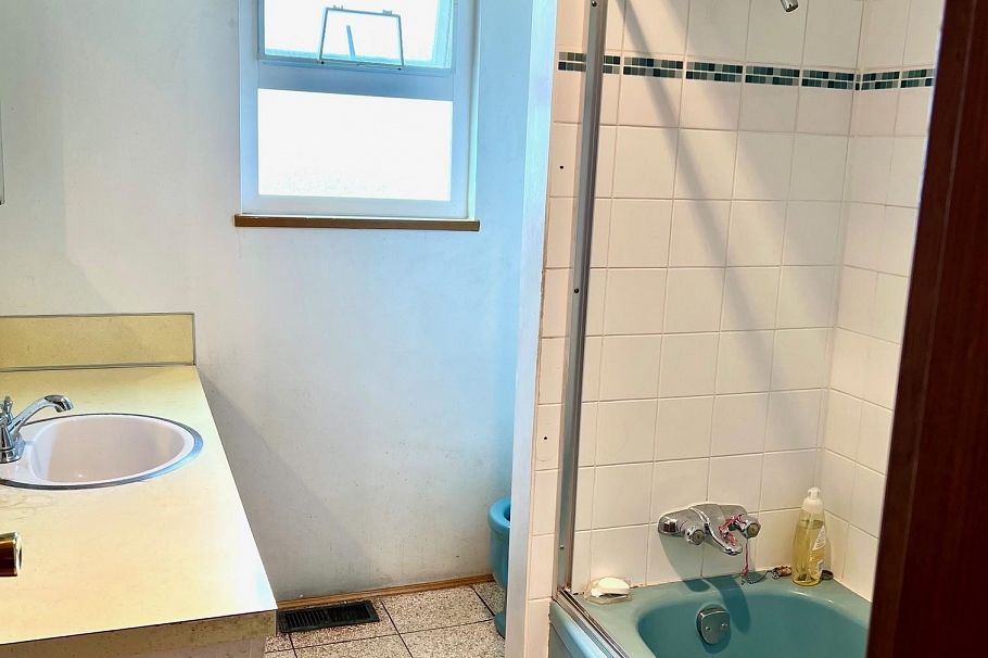 4695 Nanaimo Street Vancouver, BC - 11