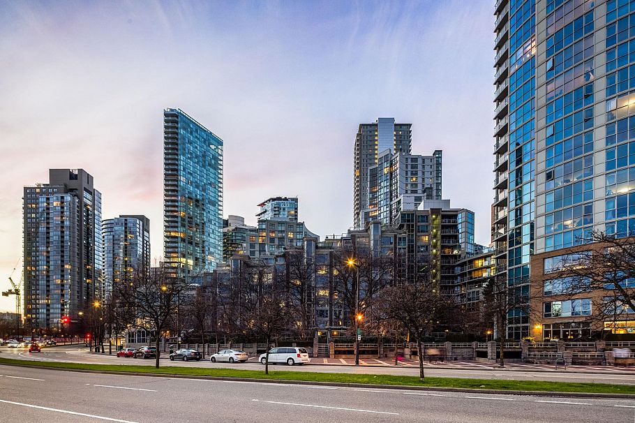 806 1318 Homer Street Vancouver, BC - 32