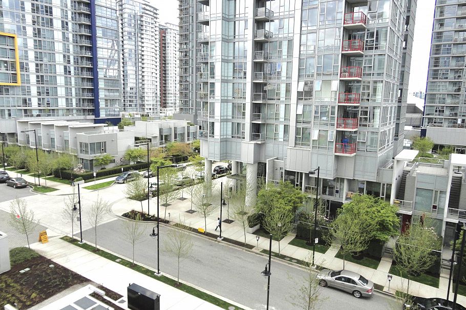 717 161 W Georgia Street Vancouver, BC - 6