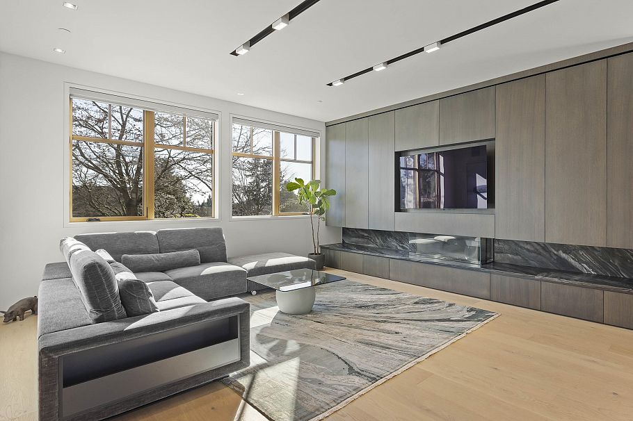 6021 Collingwood Place Vancouver, BC - 4