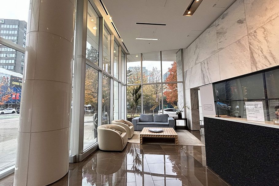 717 161 W Georgia Street Vancouver, BC - 23