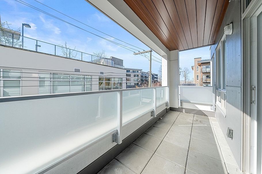 208 711 W 14th Street North Vancouver, BC - 13