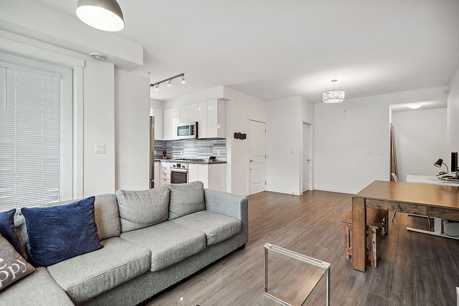 107 3138 Riverwalk Avenue Vancouver, BC - 5