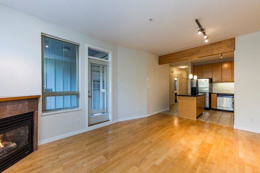 208 560 Raven Woods Drive North Vancouver, BC - 2