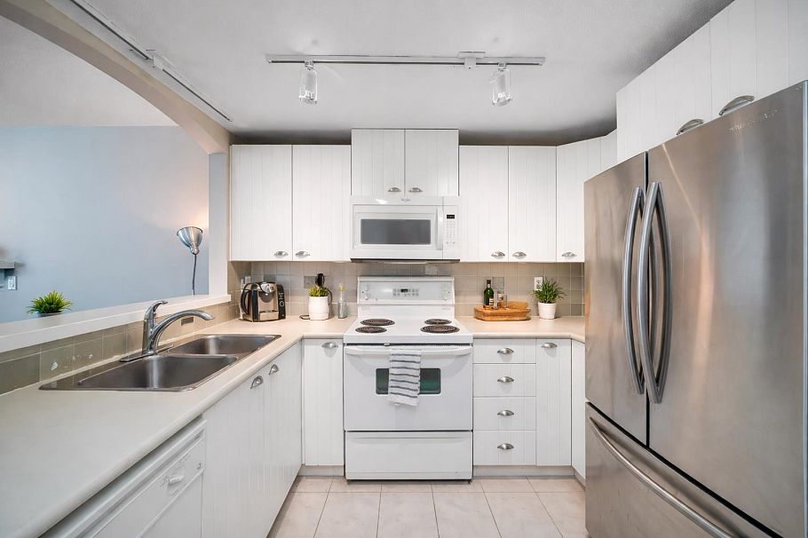 15 1015 Lynn Valley Road North Vancouver, BC - 3