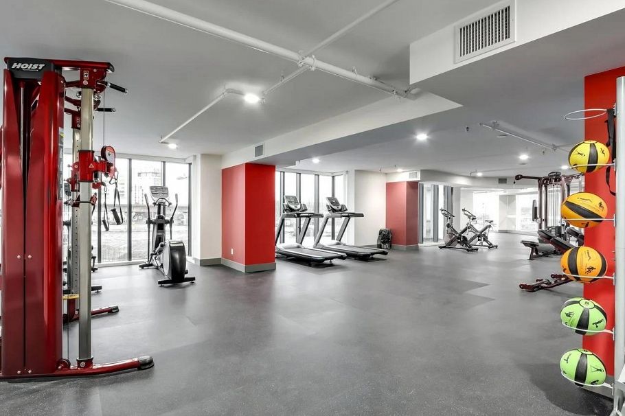 907 8699 Hazelbridge Way Richmond, BC - 24