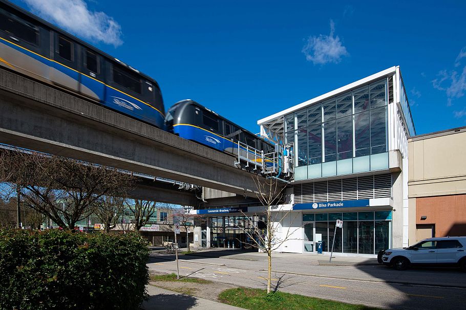 1346 E 11th Avenue Vancouver, BC - 29