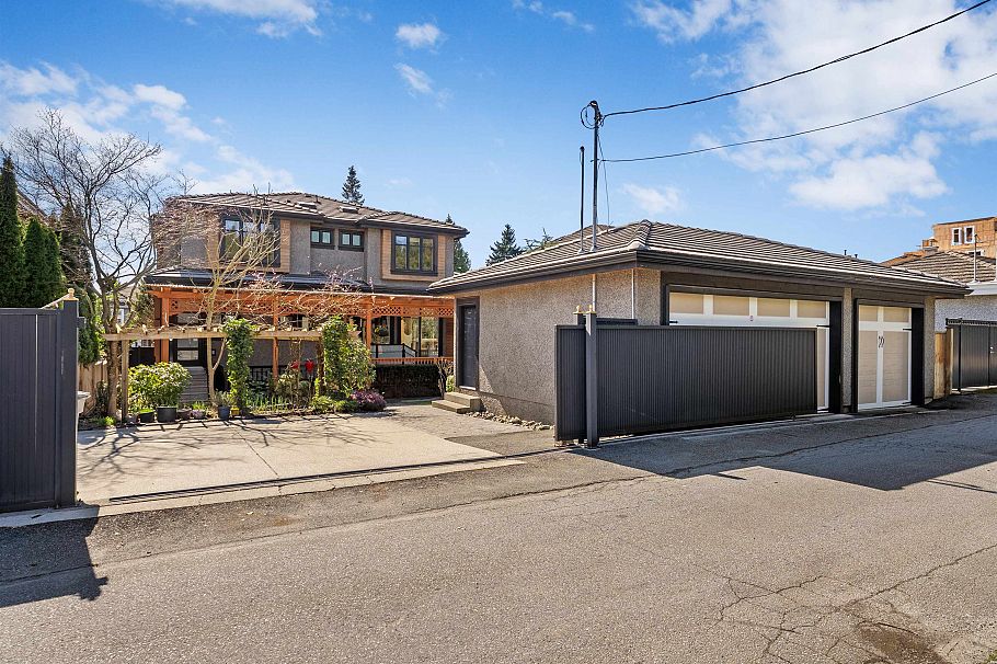 1041 W 58th Avenue Vancouver, BC - 38