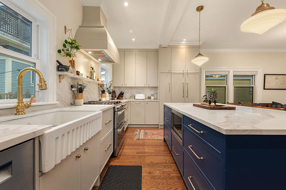 170 W 10th Avenue Vancouver, BC - 15