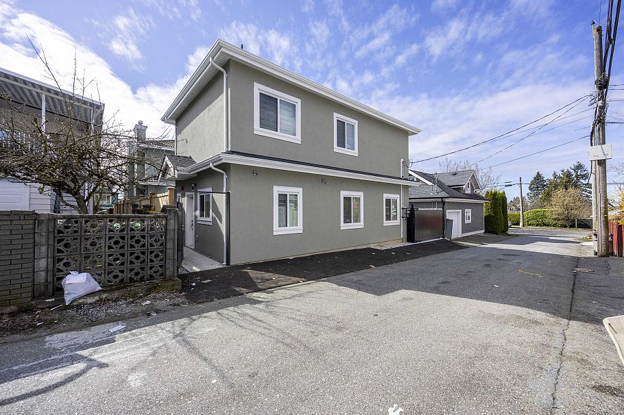 3259 E 46th Avenue Vancouver, BC - 6