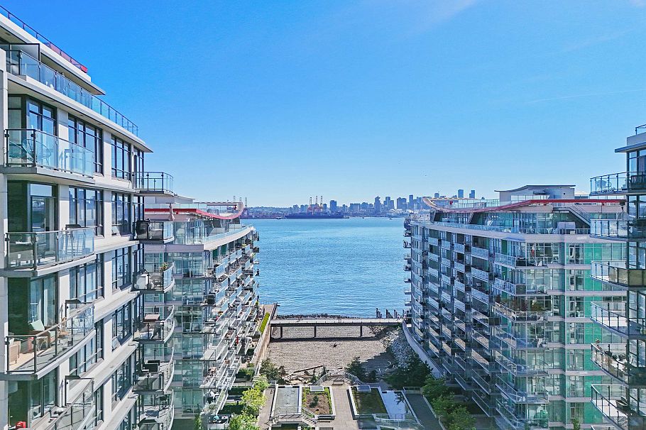 502 172 Victory Ship Way North Vancouver, BC - 25