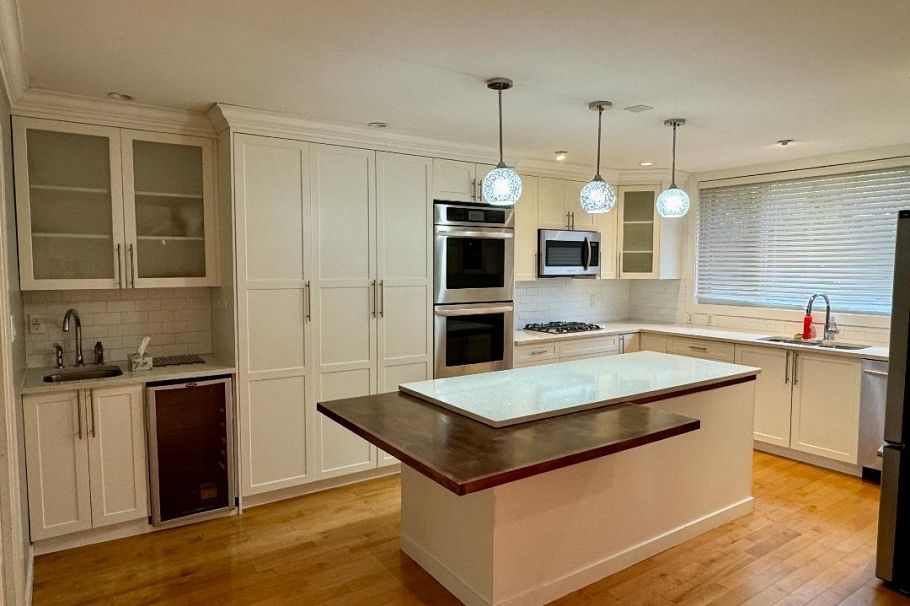 5257 Sonora Drive North Vancouver, BC - 2