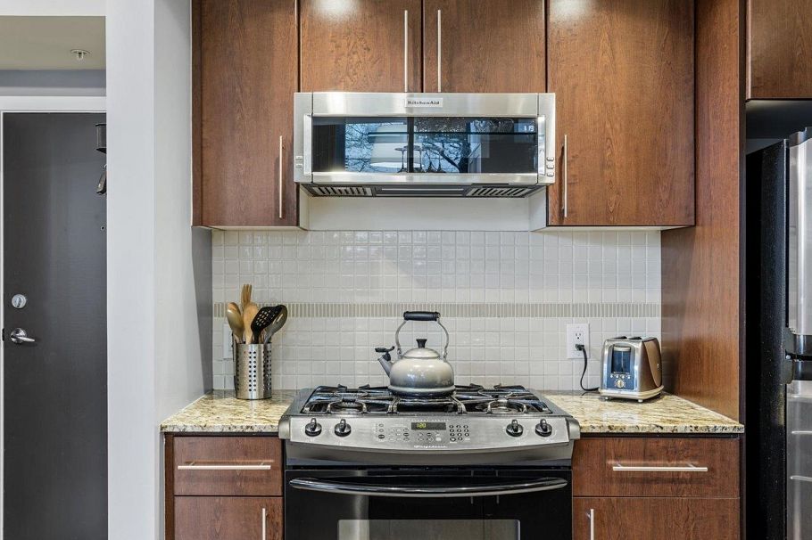 101 550 Pacific Street Vancouver, BC - 7