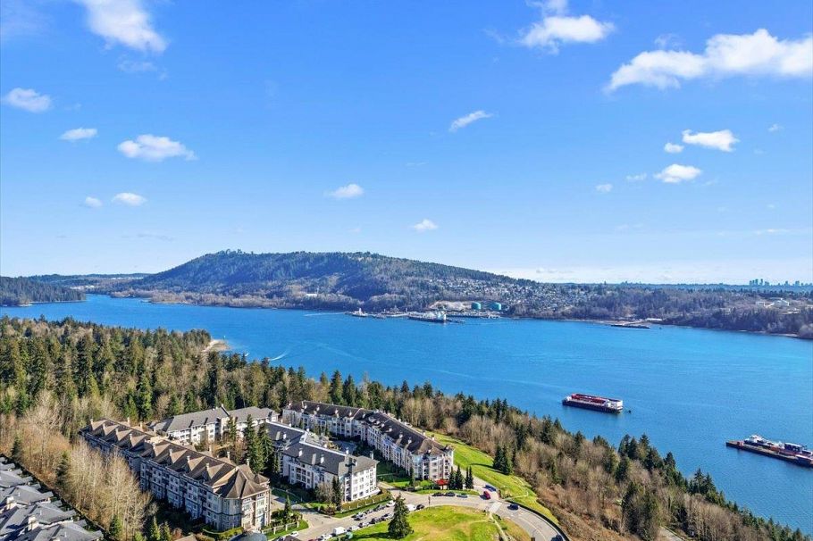 211 3600 Windcrest Drive North Vancouver, BC - 27