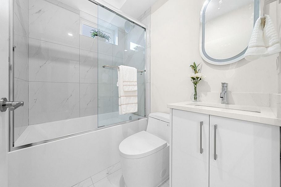 1 3581 Haida Drive Vancouver, BC - 13