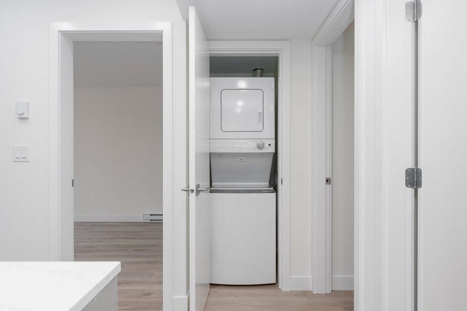 1123 E Keith Road North Vancouver, BC - 20