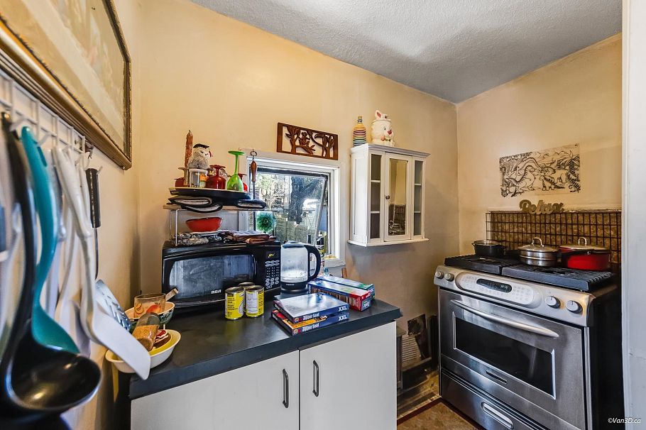 1018 Odlum Drive Vancouver, BC - 9