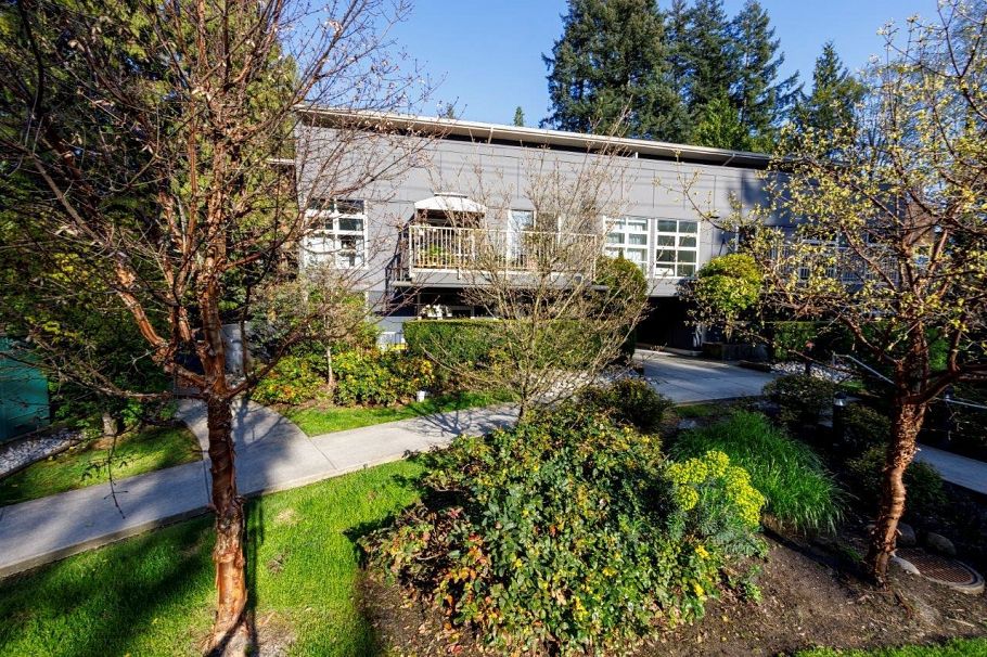 104 2832 Capilano Road North Vancouver, BC - 29