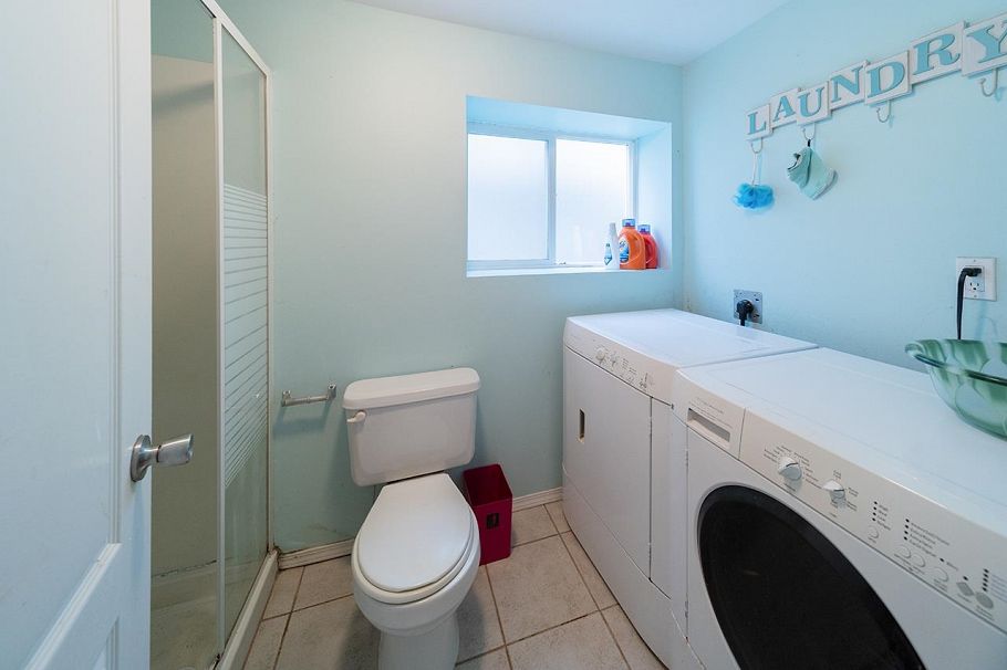 4663 W 15th Avenue Vancouver, BC - 22