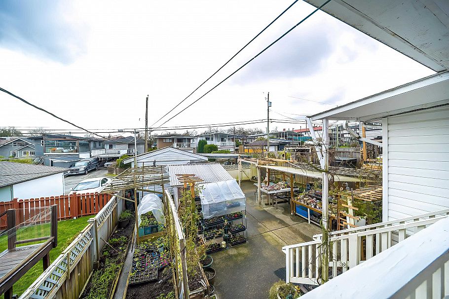 3134 E 1st Avenue Vancouver, BC - 28