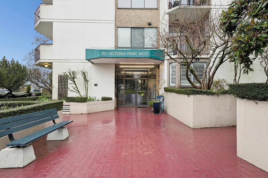 903 701 W Victoria Park North Vancouver, BC - 23