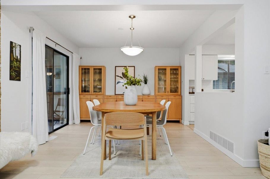 1341 Wellington Drive North Vancouver, BC - 10